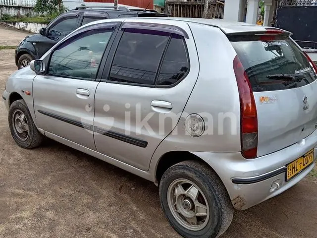 Tata Indica 2004 photo 2