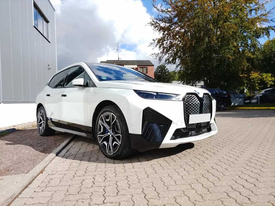 BMW Ix