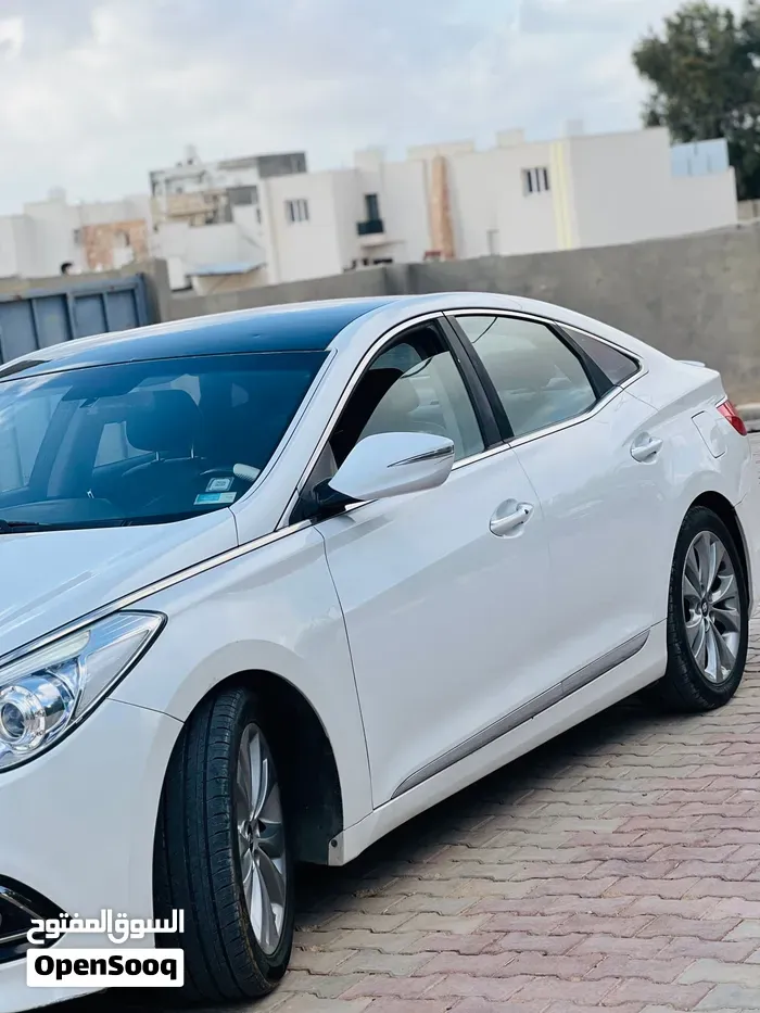 Hyundai Azera 2012 photo 2