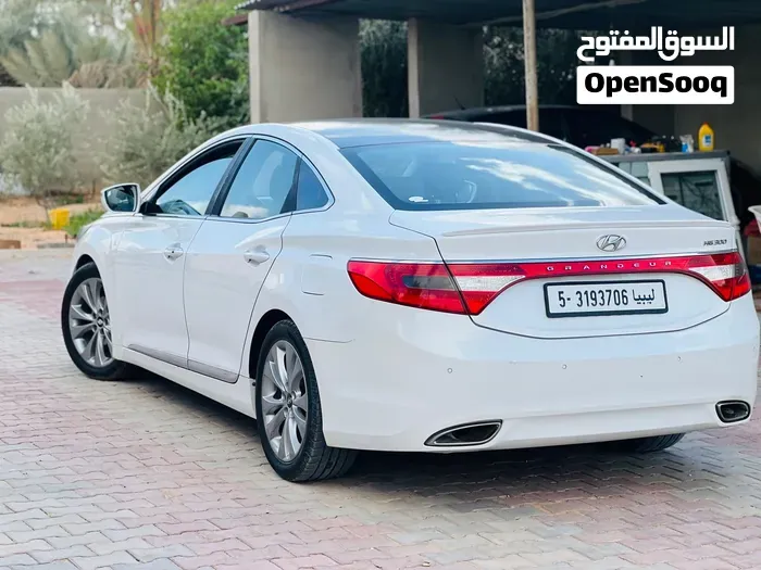 Hyundai Azera 2012 photo 3