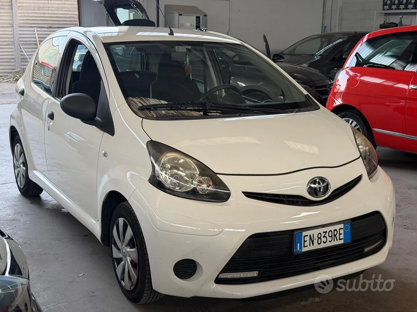 Toyota Aygo 2012 photo 2