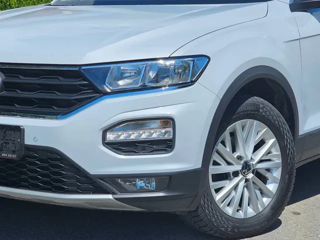Volkswagen T-Roc 2021 photo 2