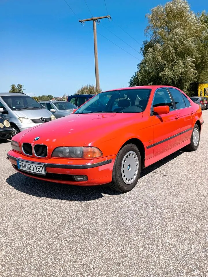 BMW 520I
