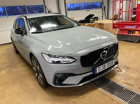 Volvo V90 2025 photo 2