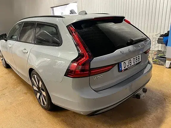 Volvo V90 2025 photo 4