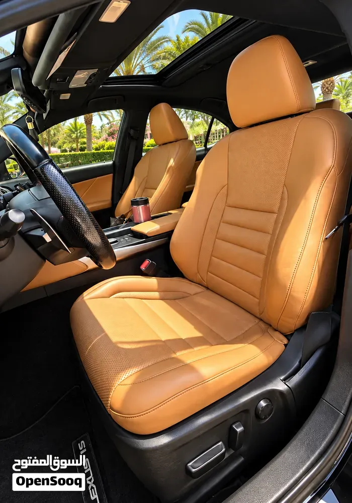 Lexus Is 350 2020 photo 4