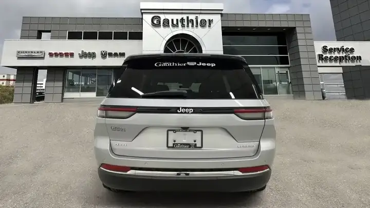 Jeep Grand Cherokee 2026 photo 5