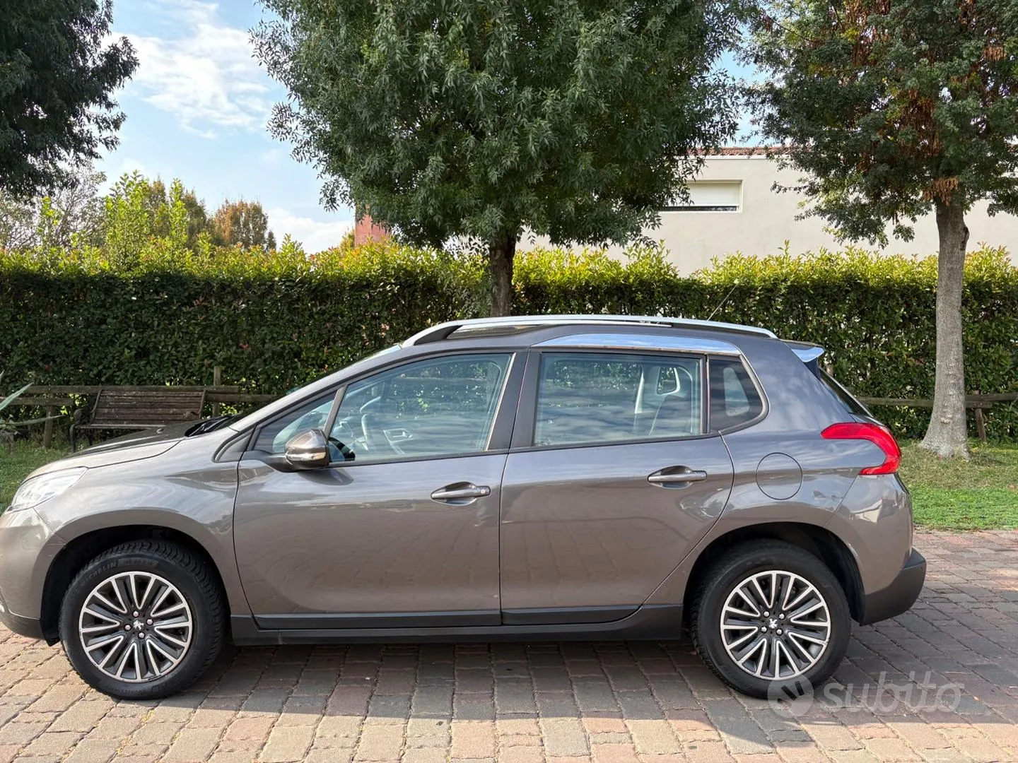 Peugeot 2008 2013 photo 2