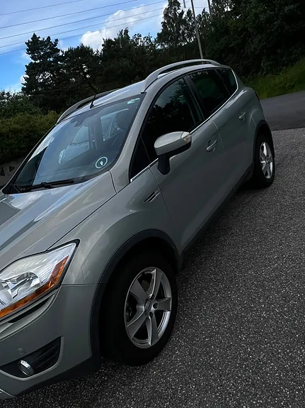 Ford Kuga 2010 photo 4