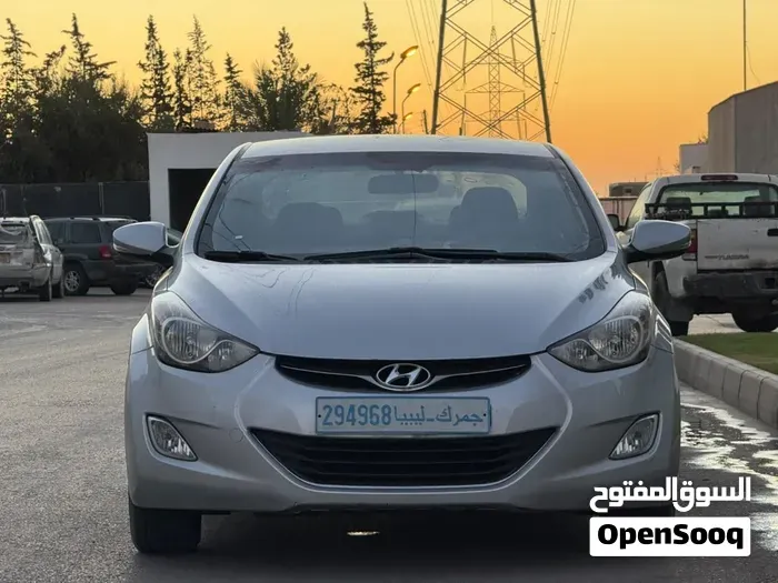 Hyundai Elantra 2012 photo 4
