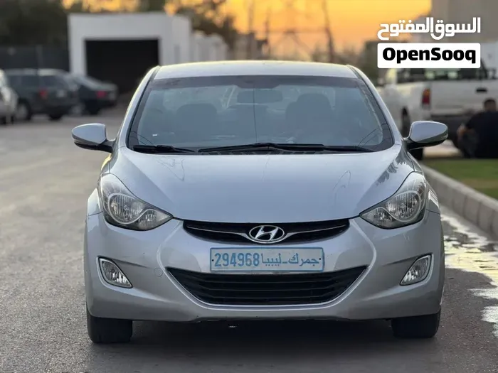 Hyundai Elantra 2012 photo 2