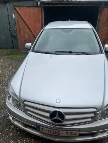Mercedes-Benz W204