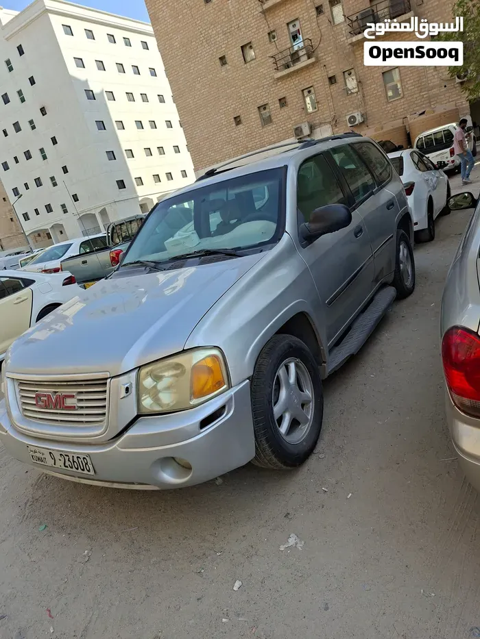 GMC Envoy 2009 photo 2
