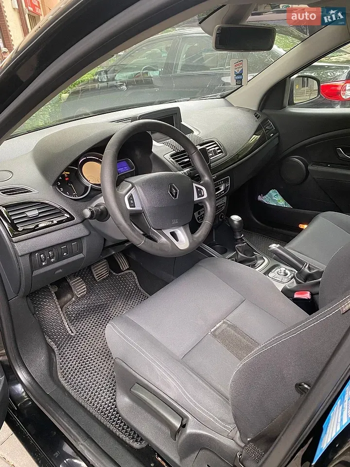 Renault Megane 2011 photo 5