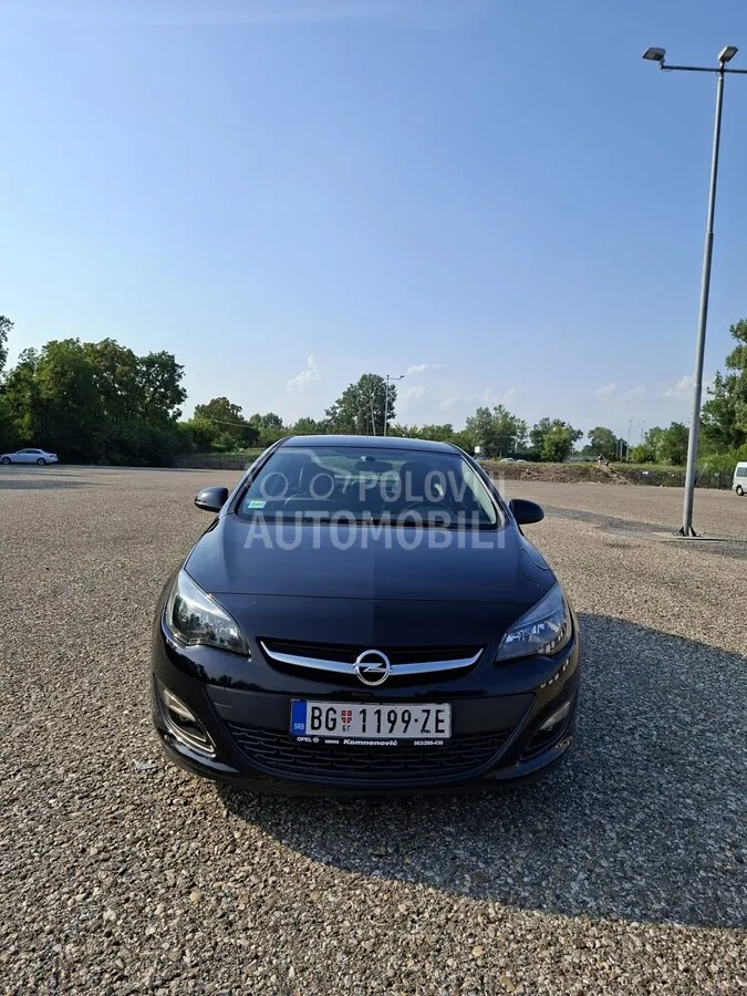 Opel Astra 2017 photo 2