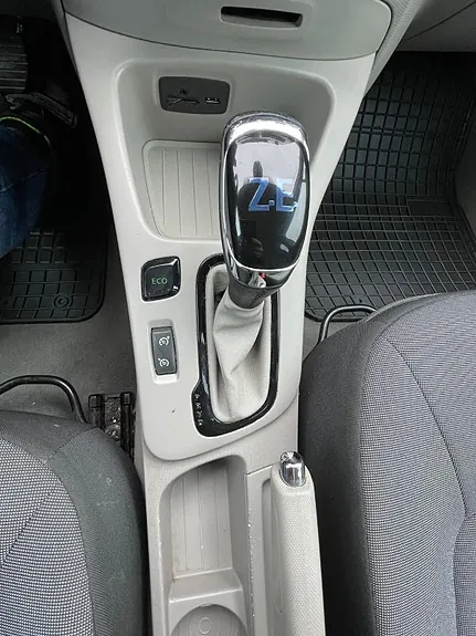 Renault Zoe 2014 photo 4