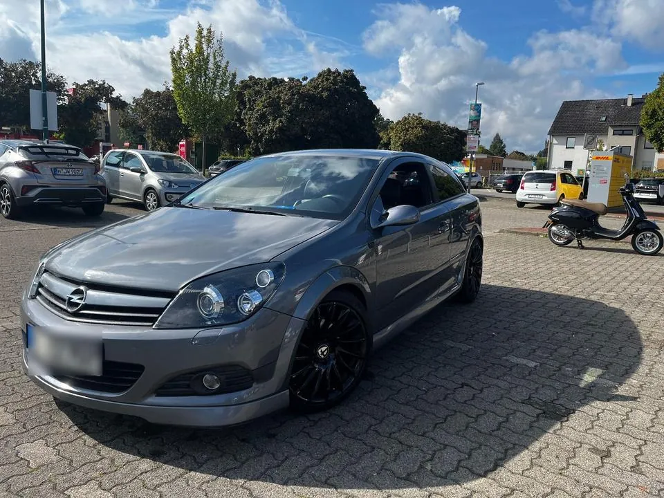 Opel Astra H Gtc