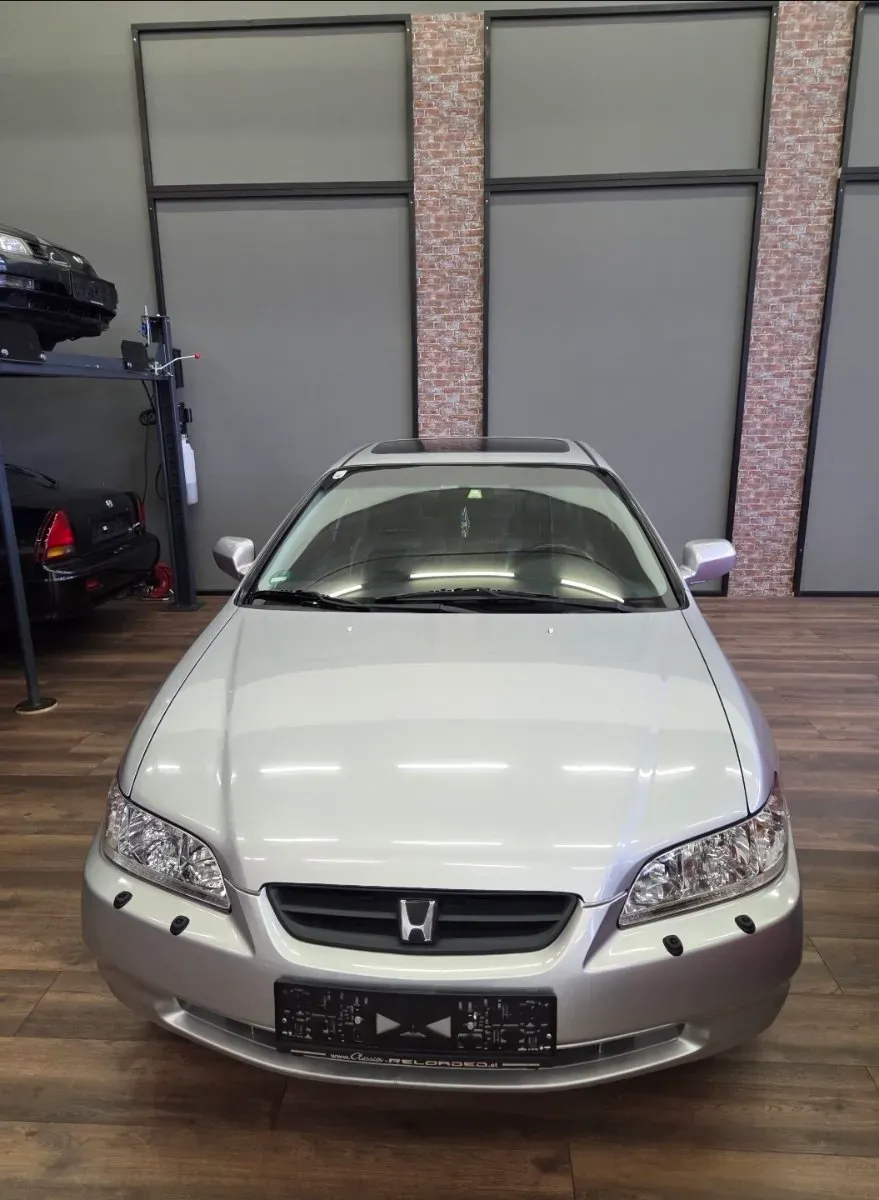 Honda Accord 2001 photo 2