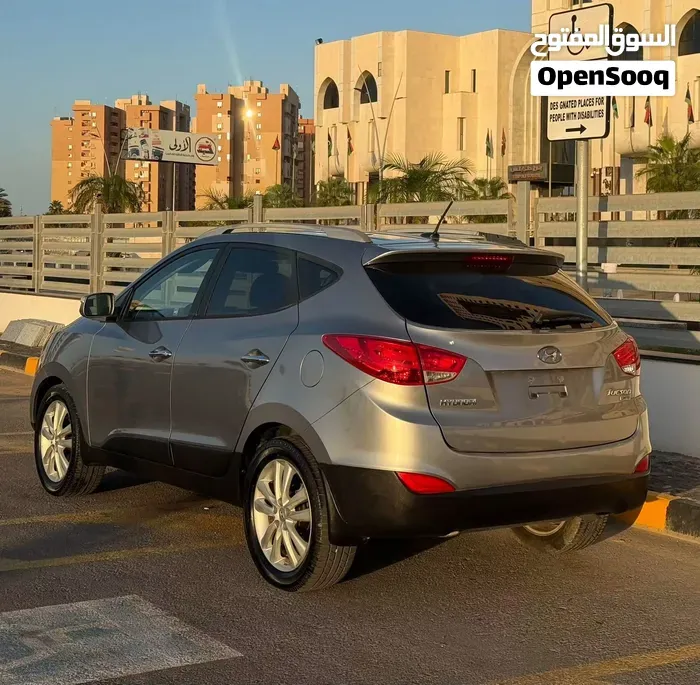 Hyundai Tucson 2012 photo 2