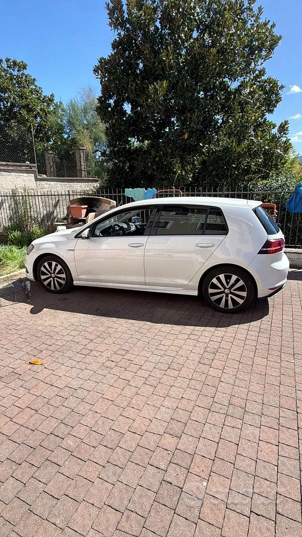 Volkswagen Golf 2017 photo 2