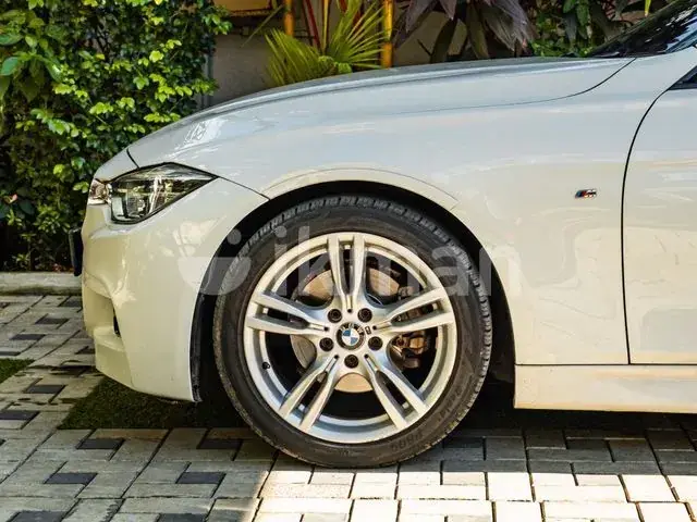 BMW 318I 2017 photo 5