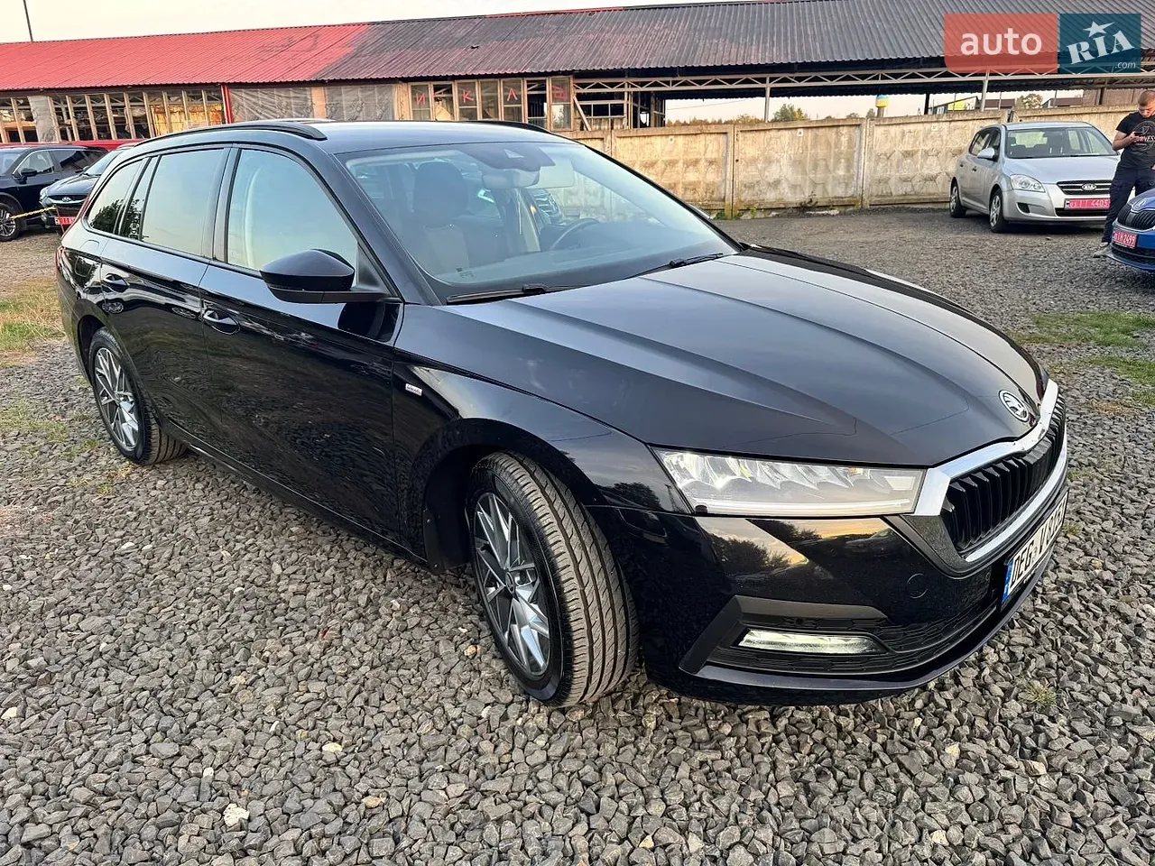 Skoda Octavia 2023 photo 2