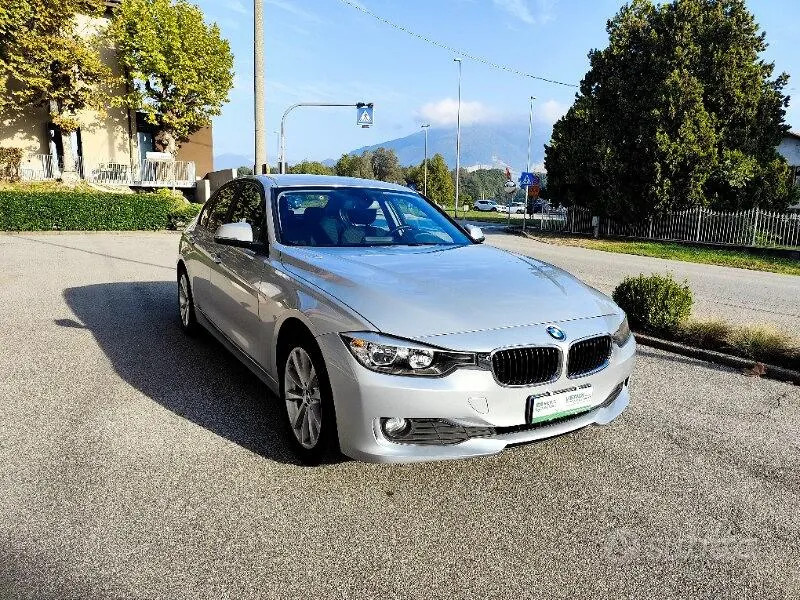 BMW 3 Series 2012 photo 3