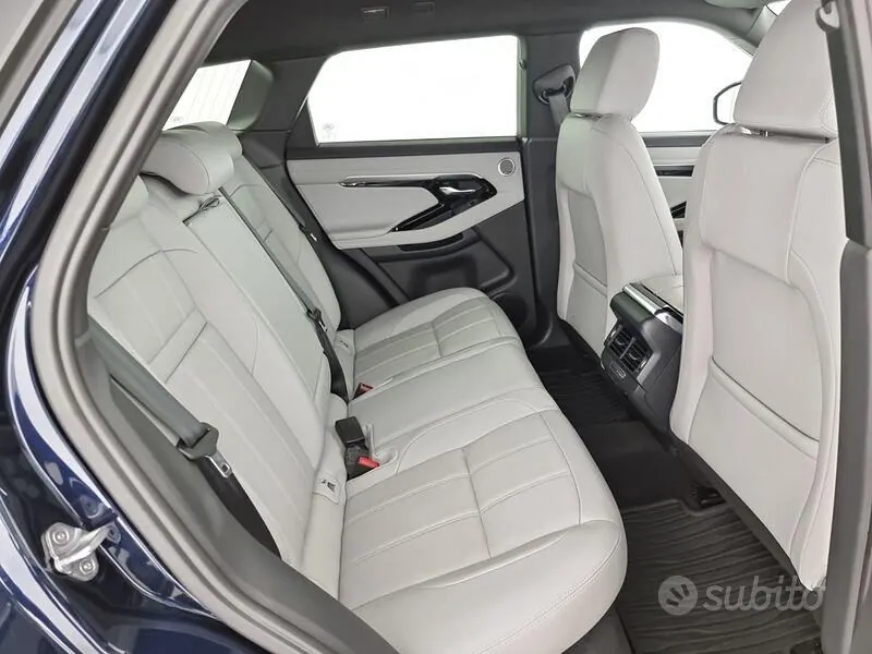 Land Rover Range Rover Evoque 2022 photo 4