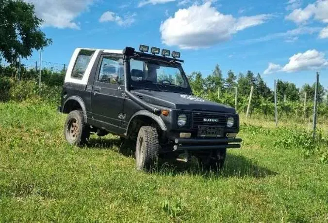 Suzuki Sj 413