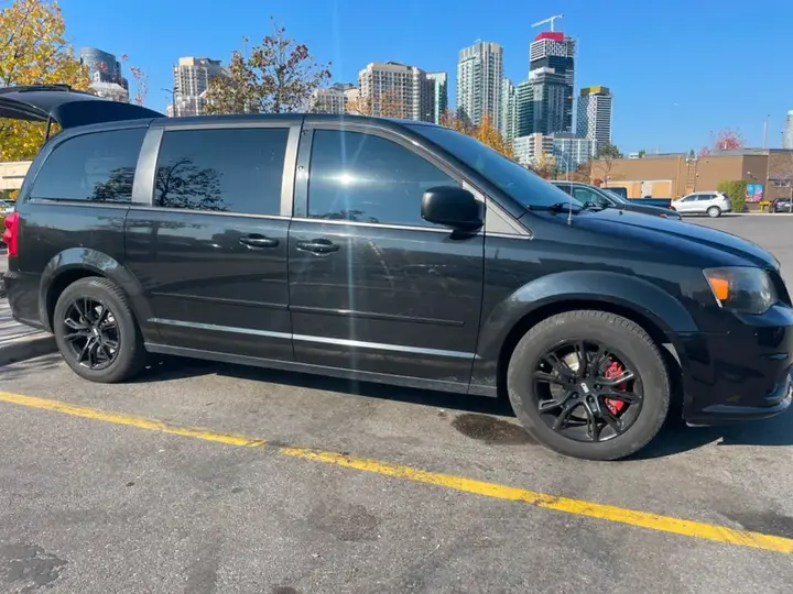 Dodge Grand Caravan 2014 photo 4