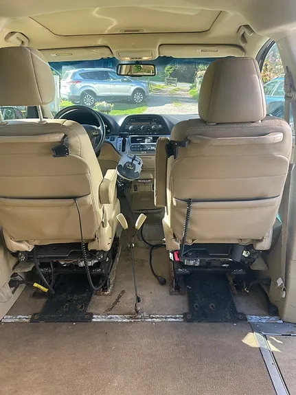 Honda Odyssey 2010 photo 4
