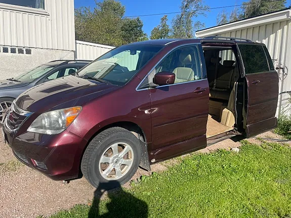 Honda Odyssey 2010 photo 2