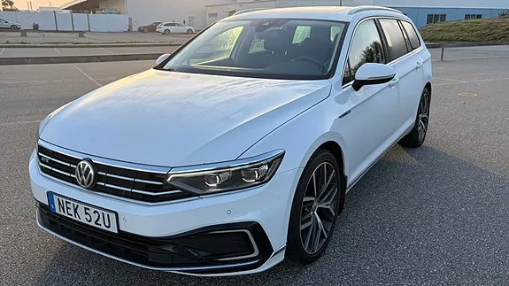 Volkswagen Passat 2020 photo 2