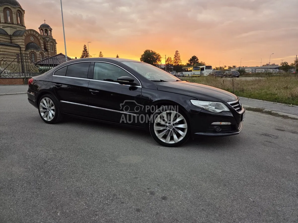 Volkswagen Passat Cc 2011 photo 2