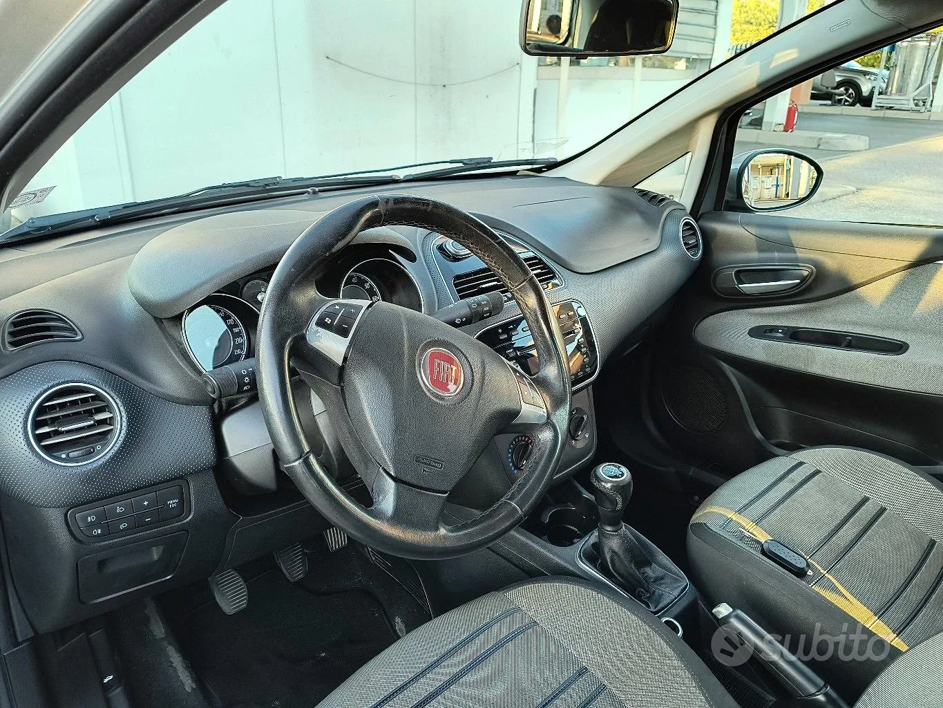 Fiat Punto Evo 2010 photo 5