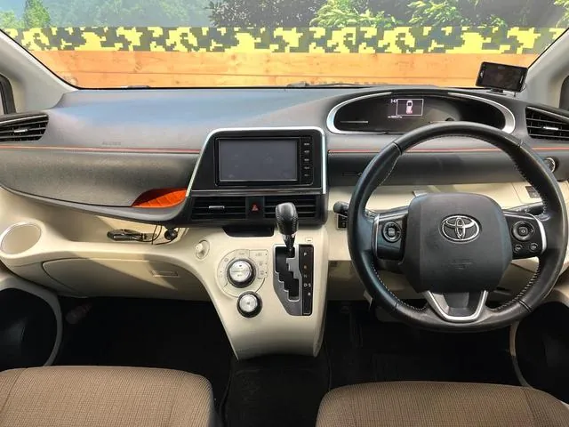 Toyota Sienna G 2015 photo 2