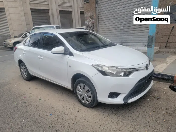 Toyota Yaris 2016 photo 2