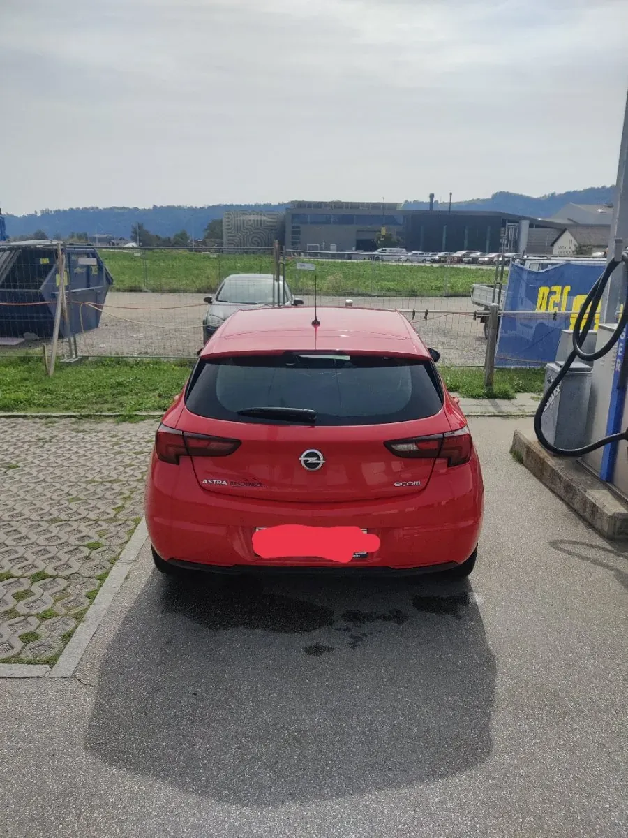 Opel Astra 2016 photo 2
