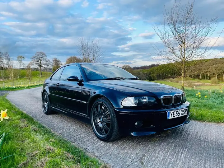 BMW M3 2005 photo 2