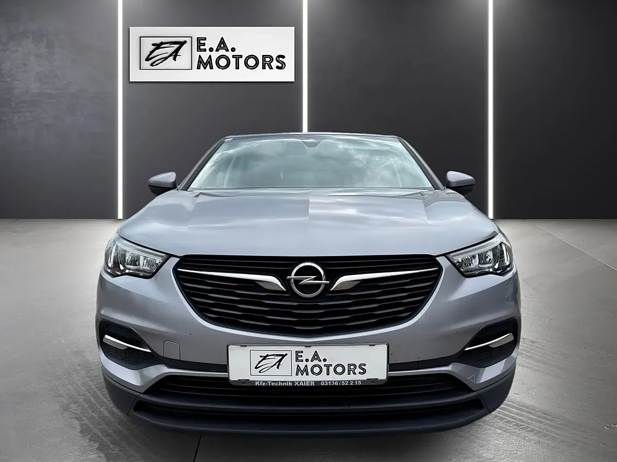 Opel Grandland X 2020 photo 2