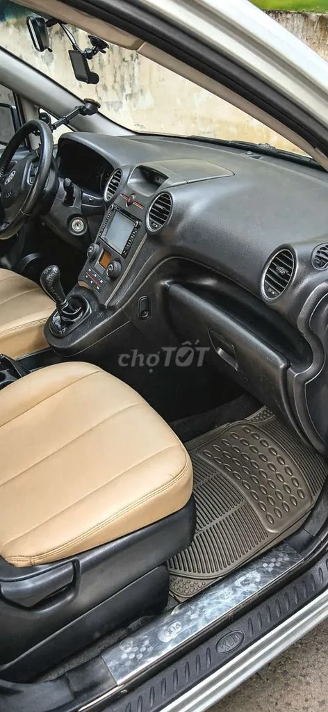Kia Carens 2015 photo 5