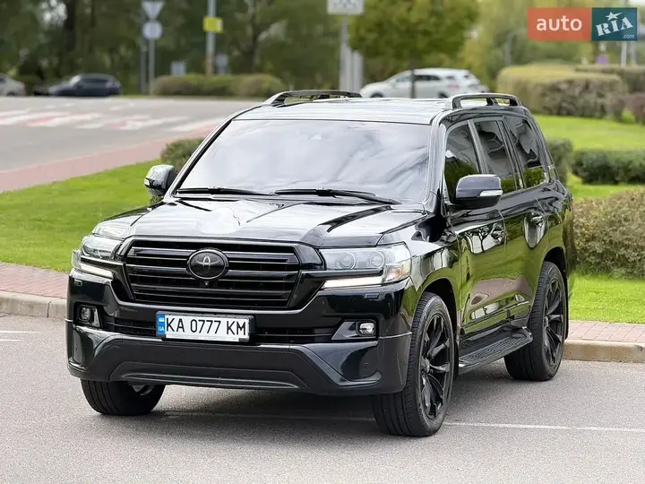 Toyota Land Cruiser 2017 photo 2