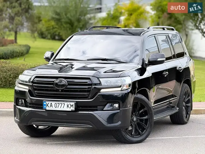 Toyota Land Cruiser