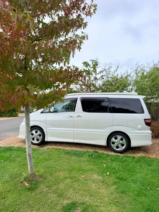 Toyota Alphard 2006 photo 5