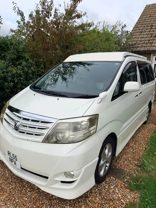 Toyota Alphard 2006 photo 2