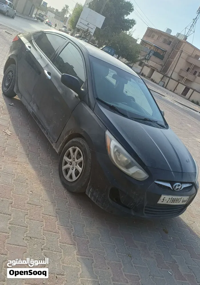 Hyundai Accent 2012 photo 3