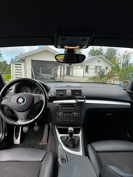 BMW 118D 2010 photo 4