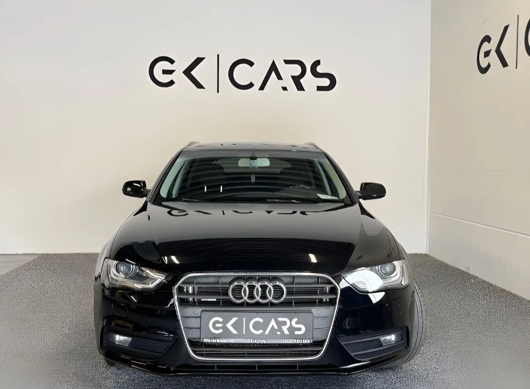 Audi A4 2014 photo 2