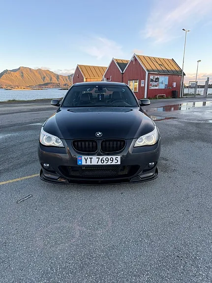 BMW 545I 2004 photo 2