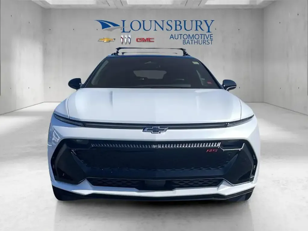 Chevrolet Equinox 2026 photo 2